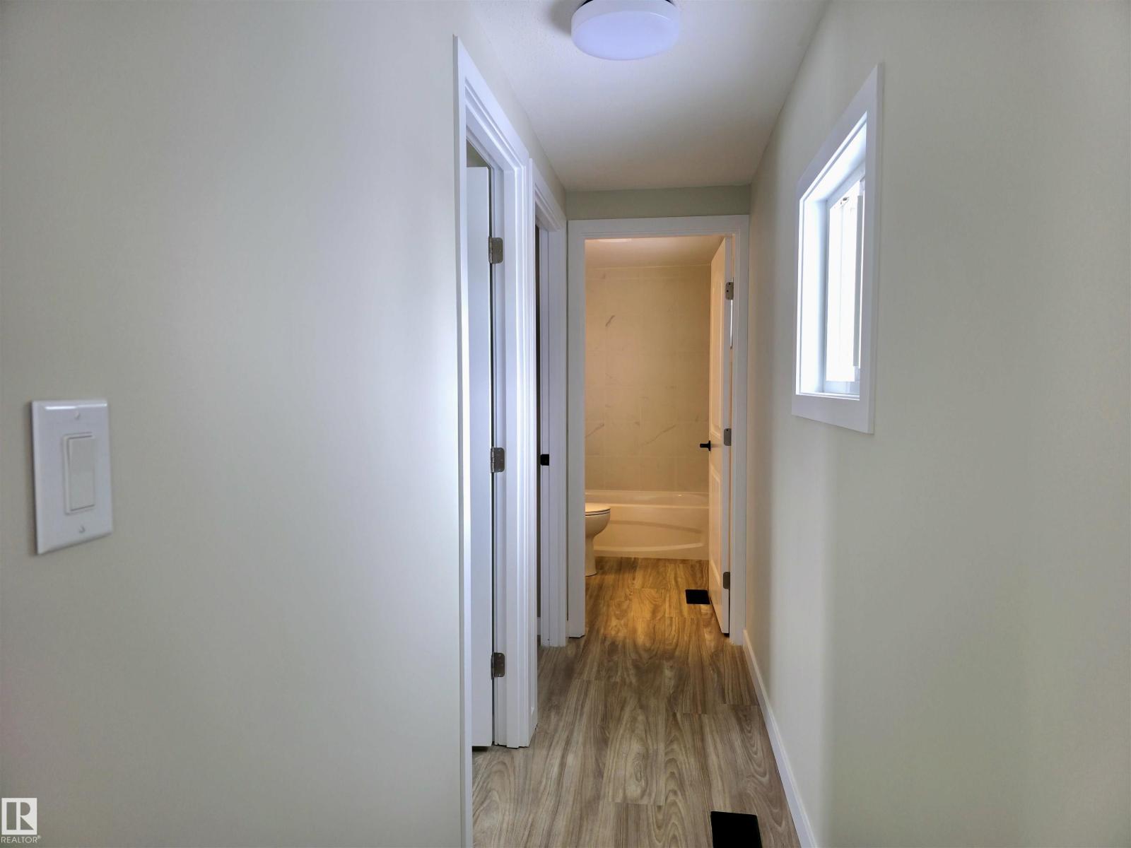 735 Parkland Brook, Rural Parkland County