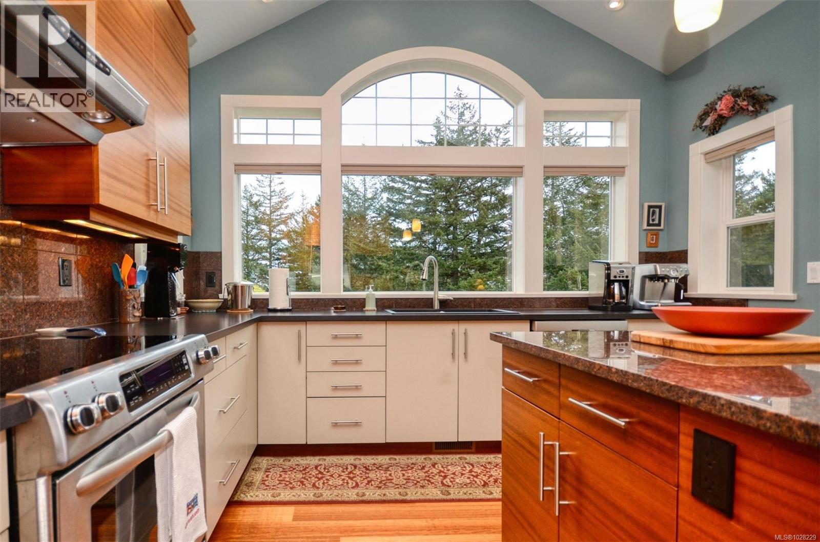  4935 Deer Park Trail, Metchosin