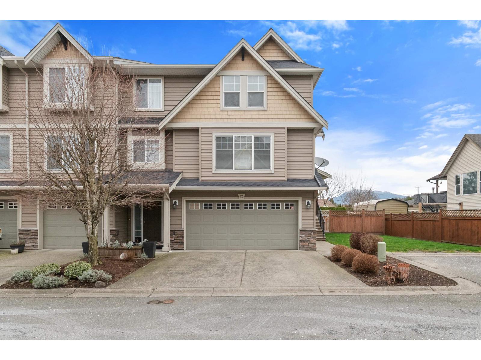 12 9232 WOODBINE Street - main photo