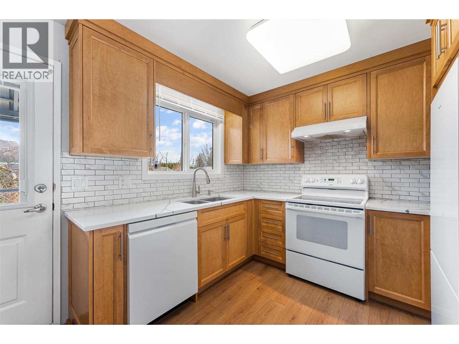 1430 Brentwood Road, West Kelowna