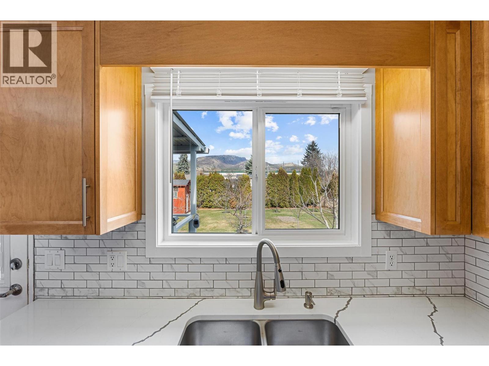 1430 Brentwood Road, West Kelowna
