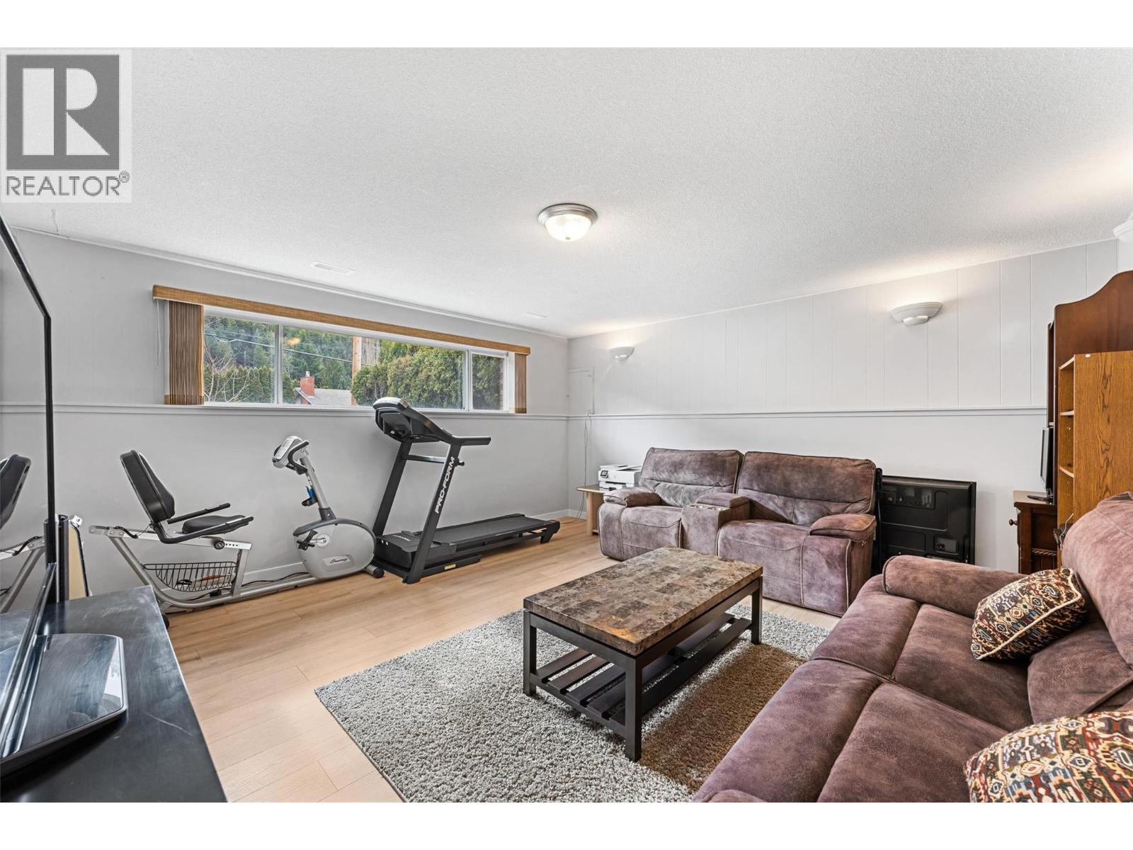 1430 Brentwood Road, West Kelowna