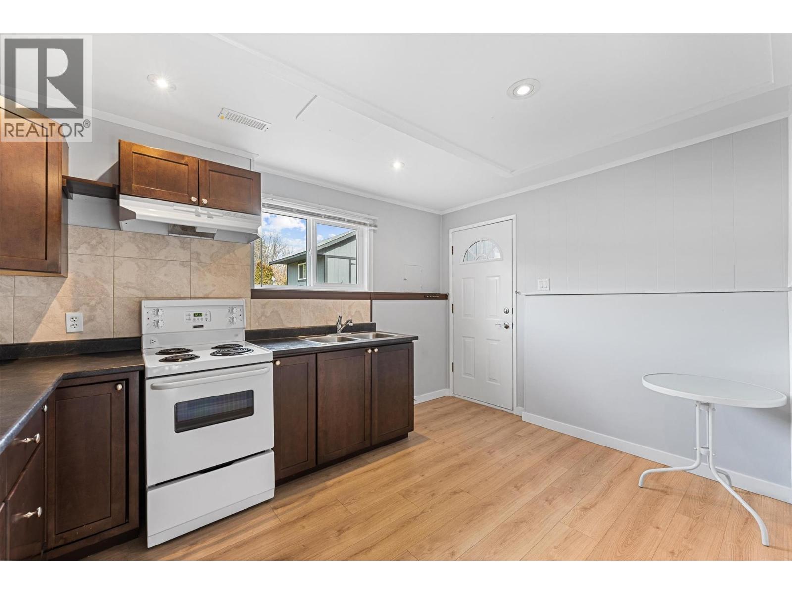 1430 Brentwood Road, West Kelowna