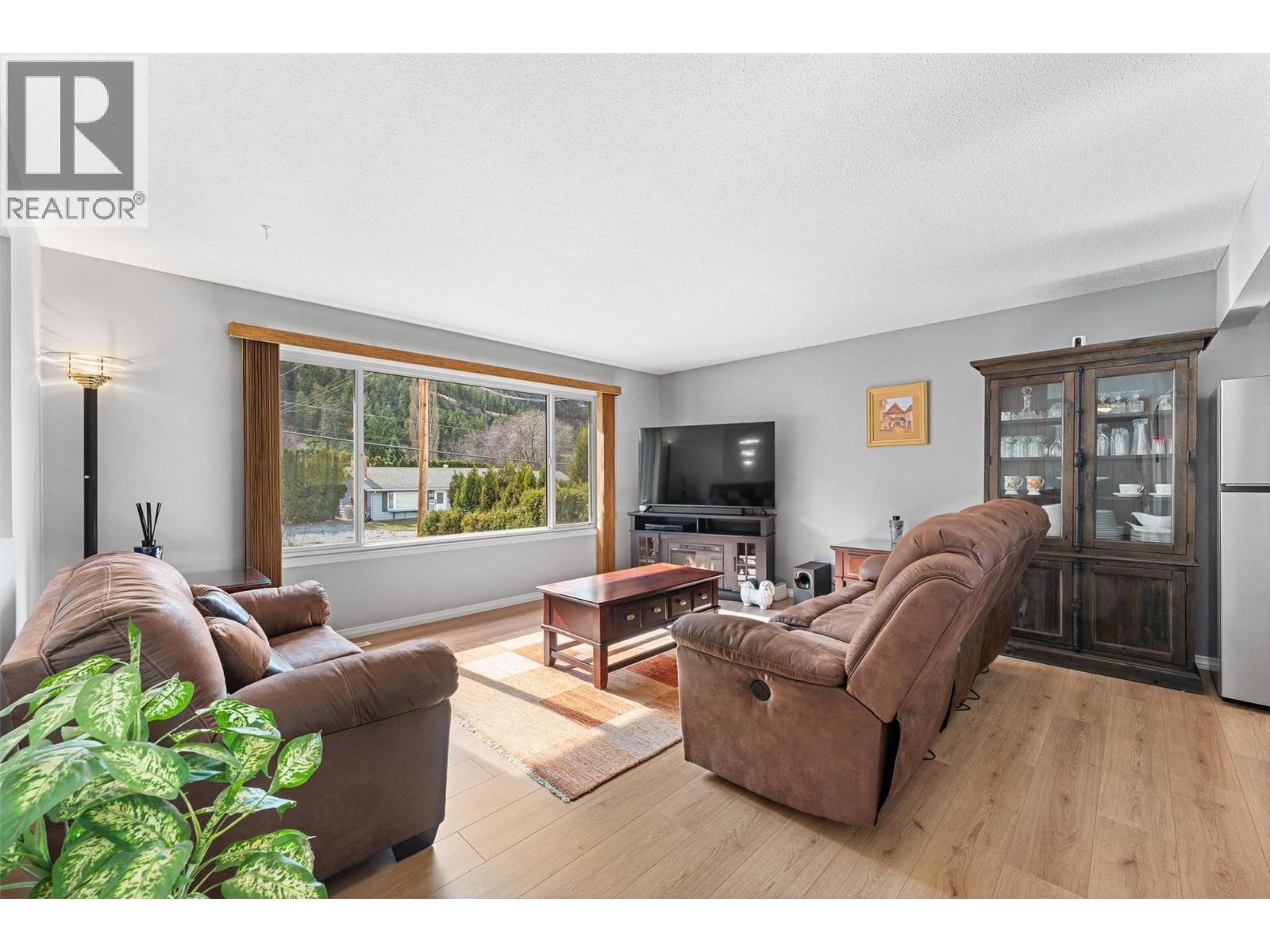 1430 Brentwood Road, West Kelowna