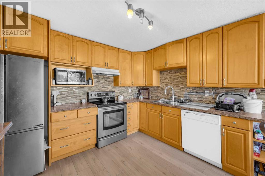 Single Family House Bungalow for Sale in  Faldale Close NE Falconridge Calgary 