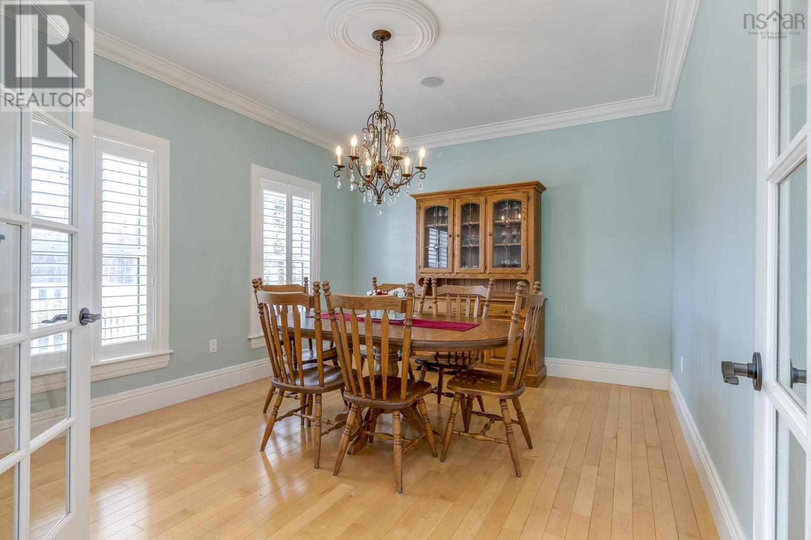 Property 17 of 49 of 93 Canterbury Lane