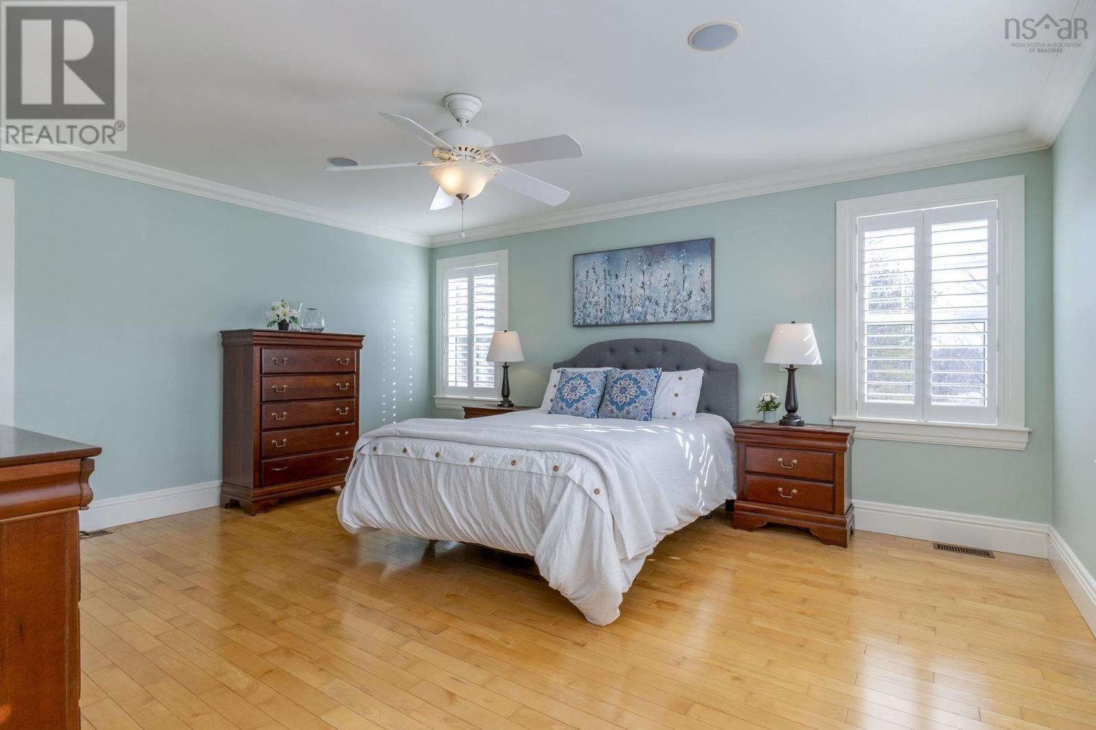 Property 21 of 49 of 93 Canterbury Lane