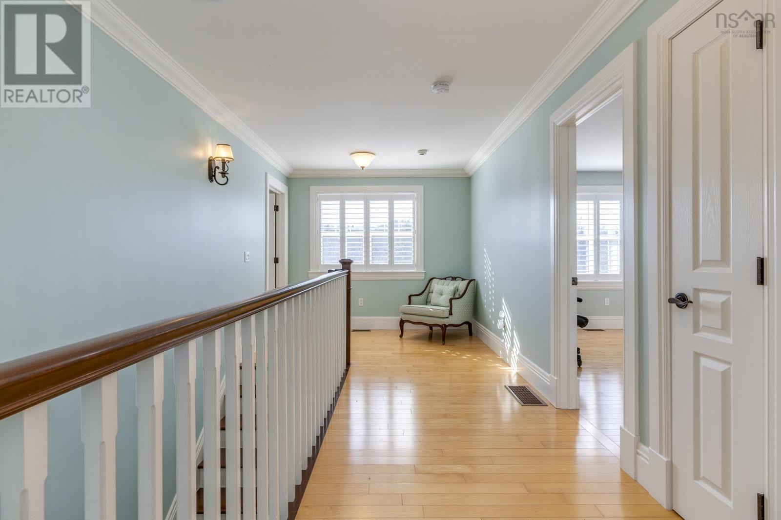 Property 20 of 49 of 93 Canterbury Lane