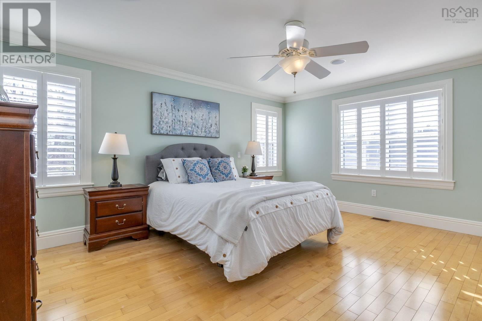 Property 23 of 49 of 93 Canterbury Lane