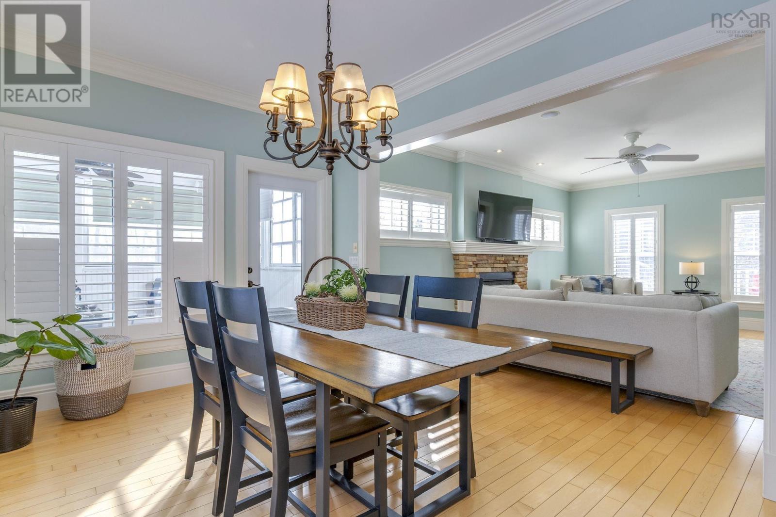 Property 7 of 49 of 93 Canterbury Lane