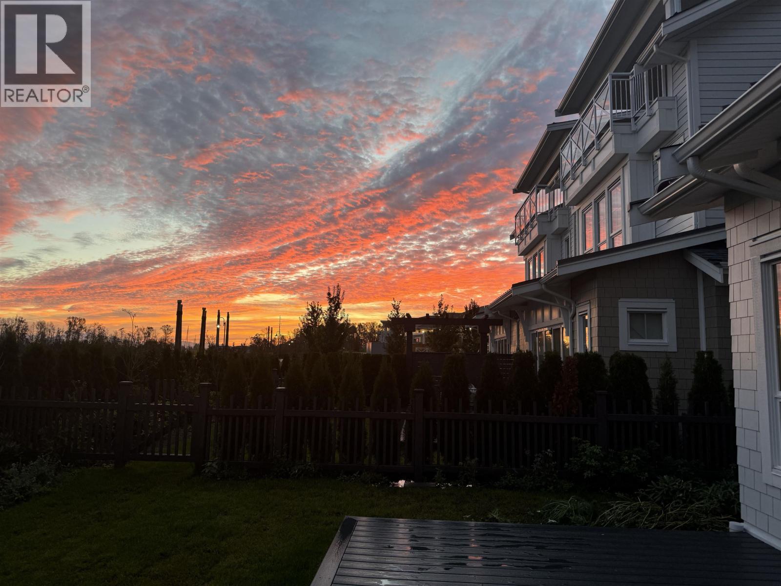 #100-5311 ADMIRAL Way, Ladner