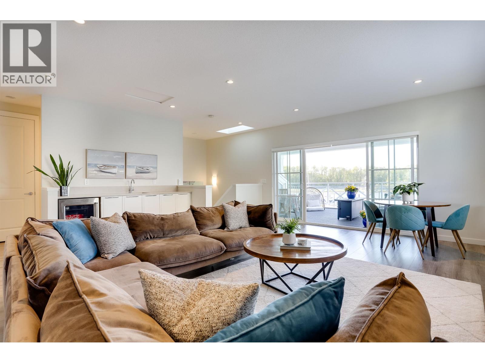 #100-5311 ADMIRAL Way, Ladner