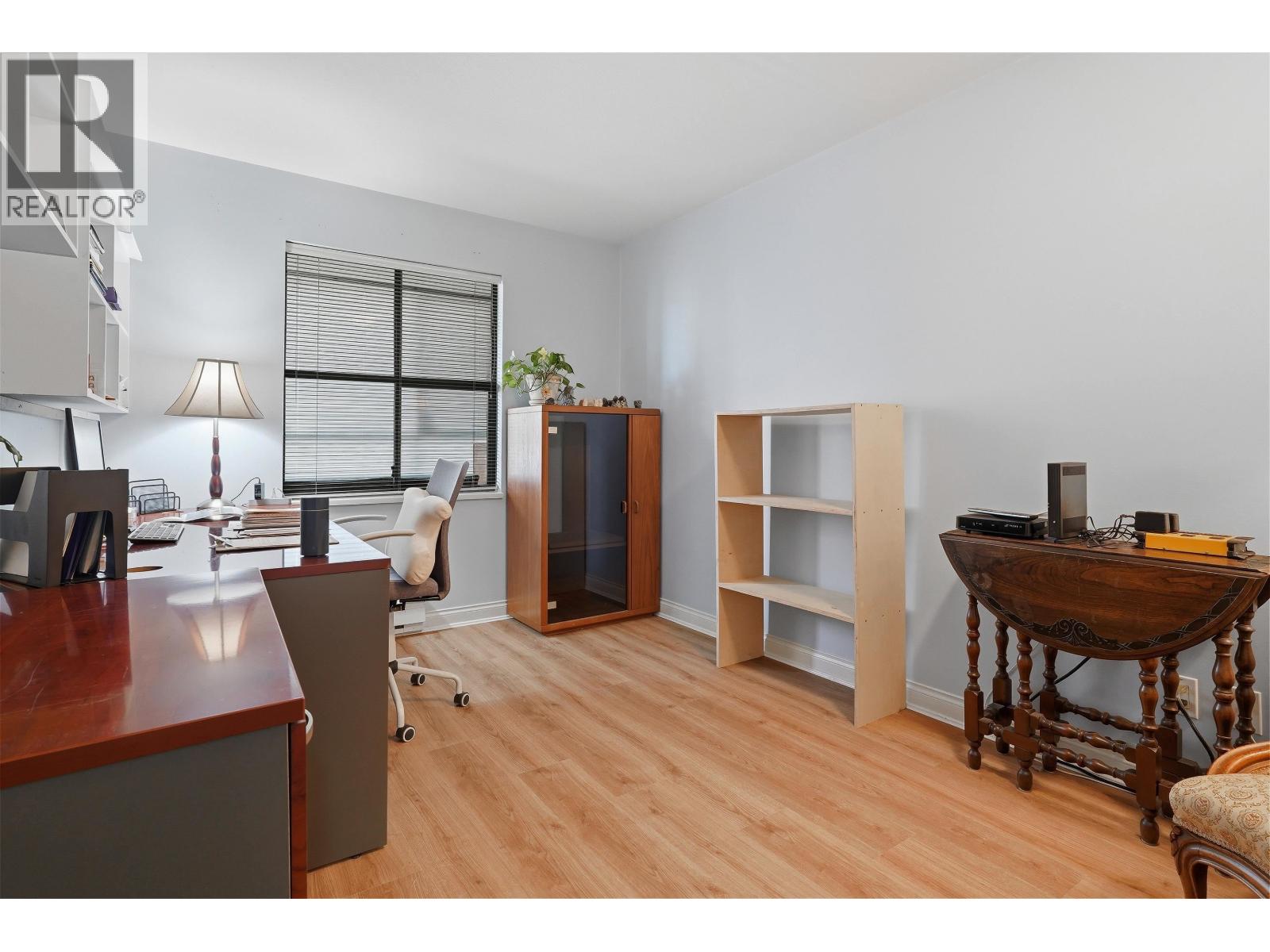 #203-5550 14B Avenue, Delta