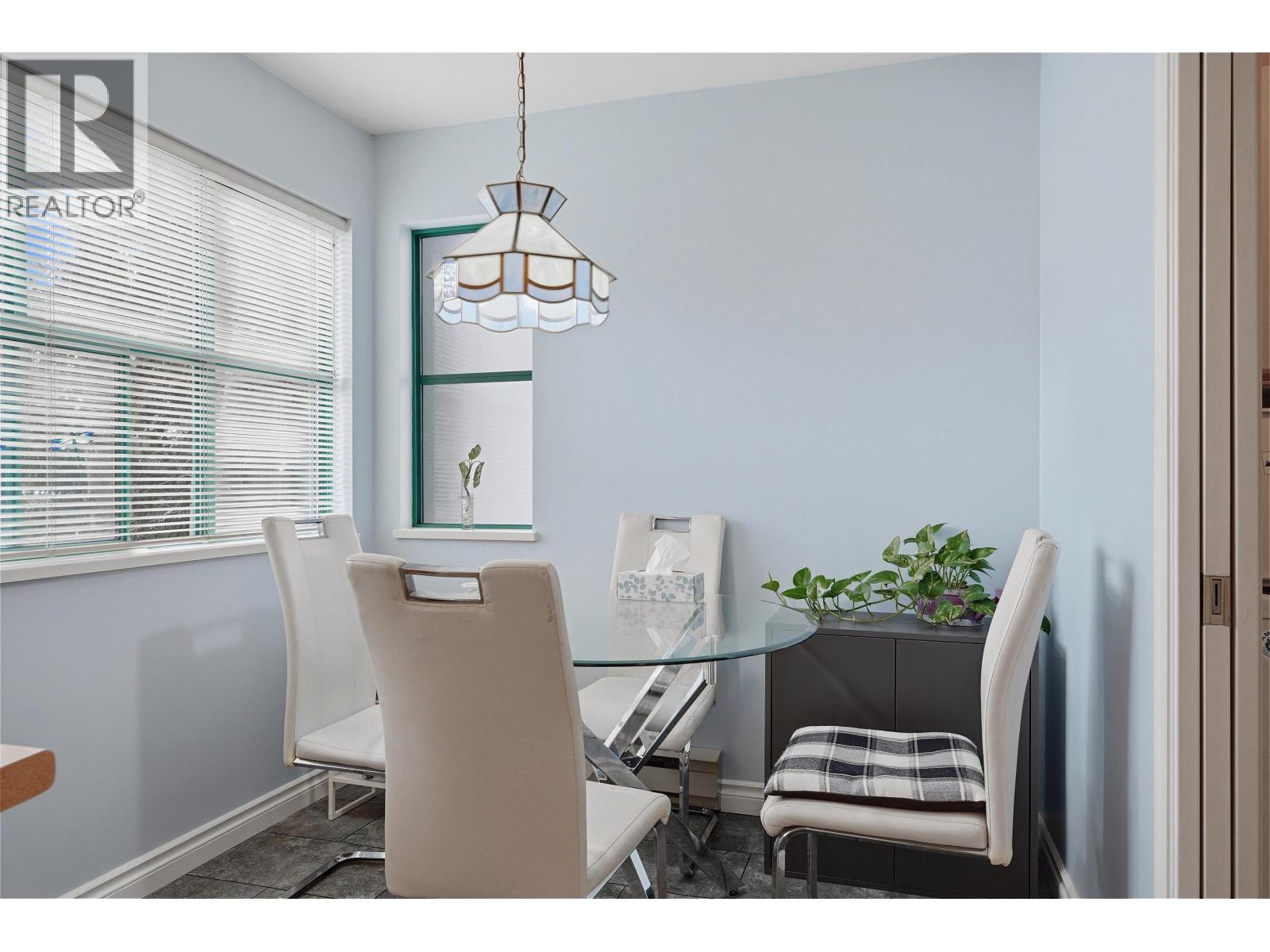 #203-5550 14B Avenue, Delta