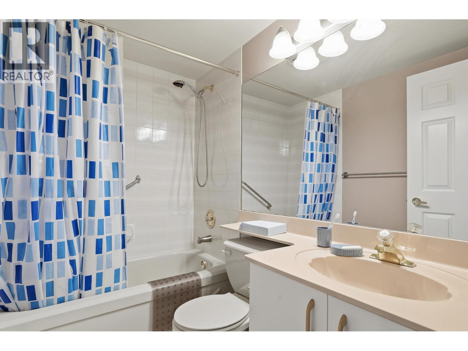 #203-5550 14B Avenue, Delta