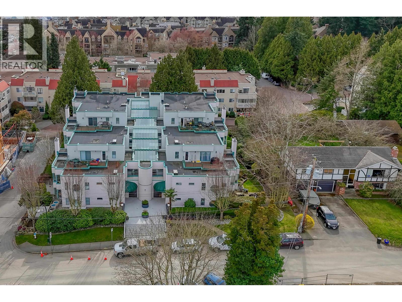 #203-5550 14B Avenue, Delta