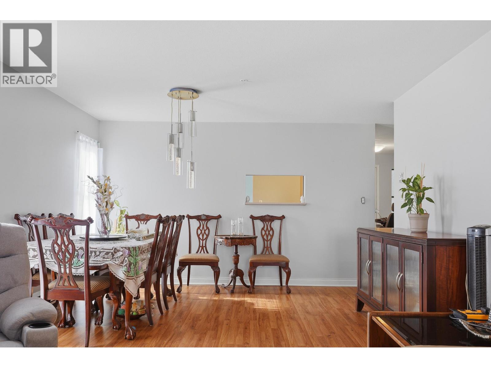 #203-5550 14B Avenue, Delta