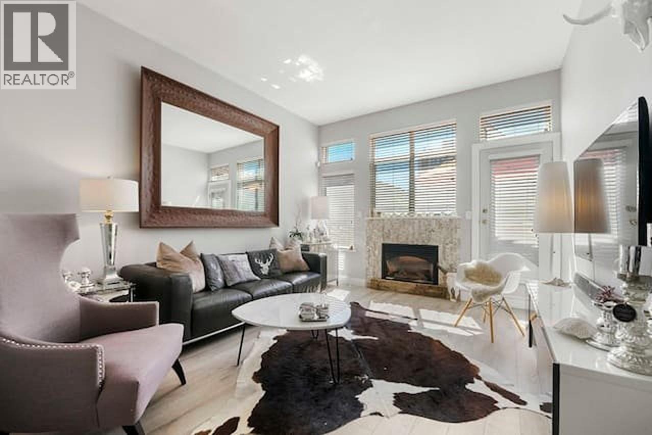 D 136 W 4TH STREET, North Vancouver