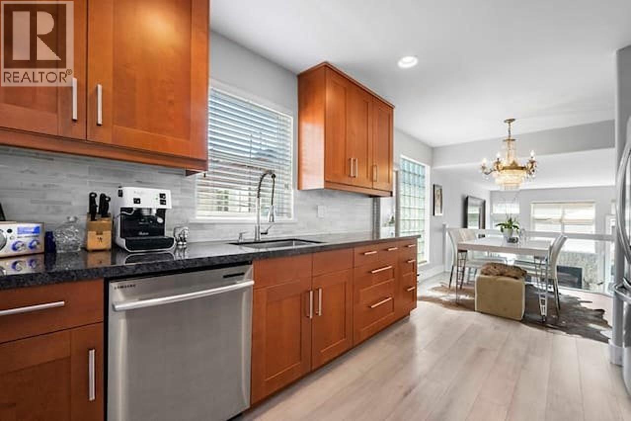 D 136 W 4TH STREET, North Vancouver