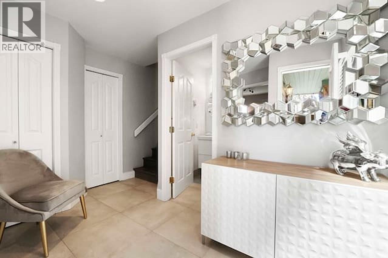 D 136 W 4TH STREET, North Vancouver