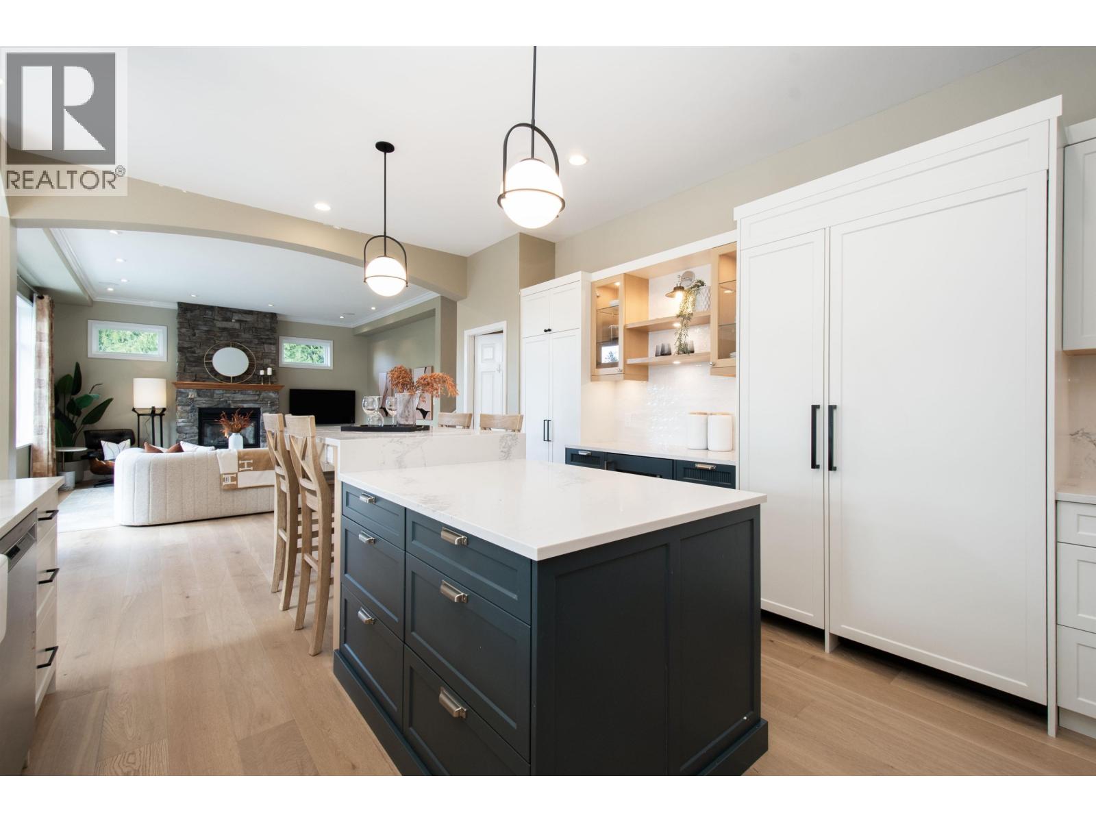 1265 BRANTWOOD ROAD, North Vancouver