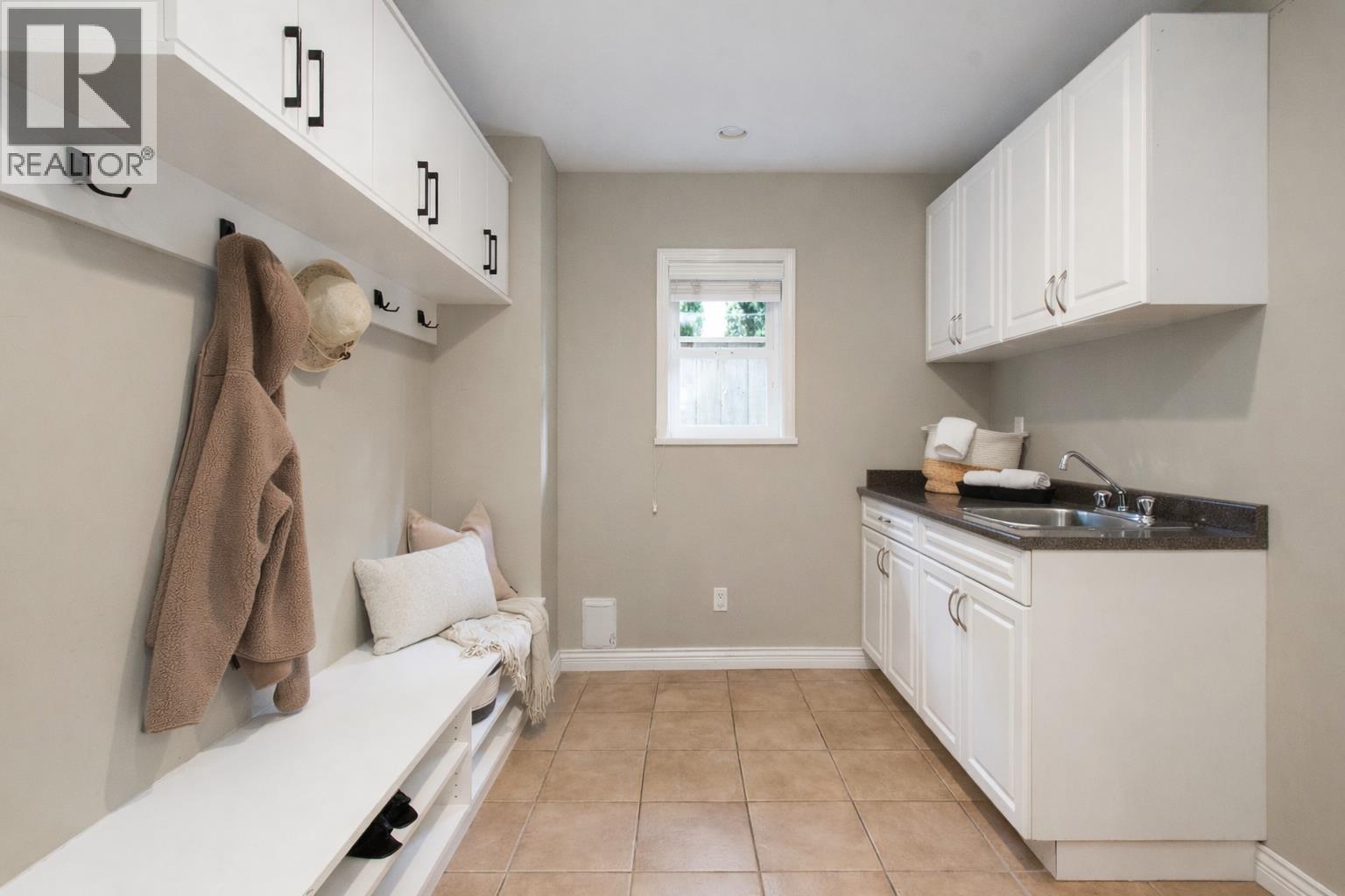 1265 BRANTWOOD ROAD, North Vancouver