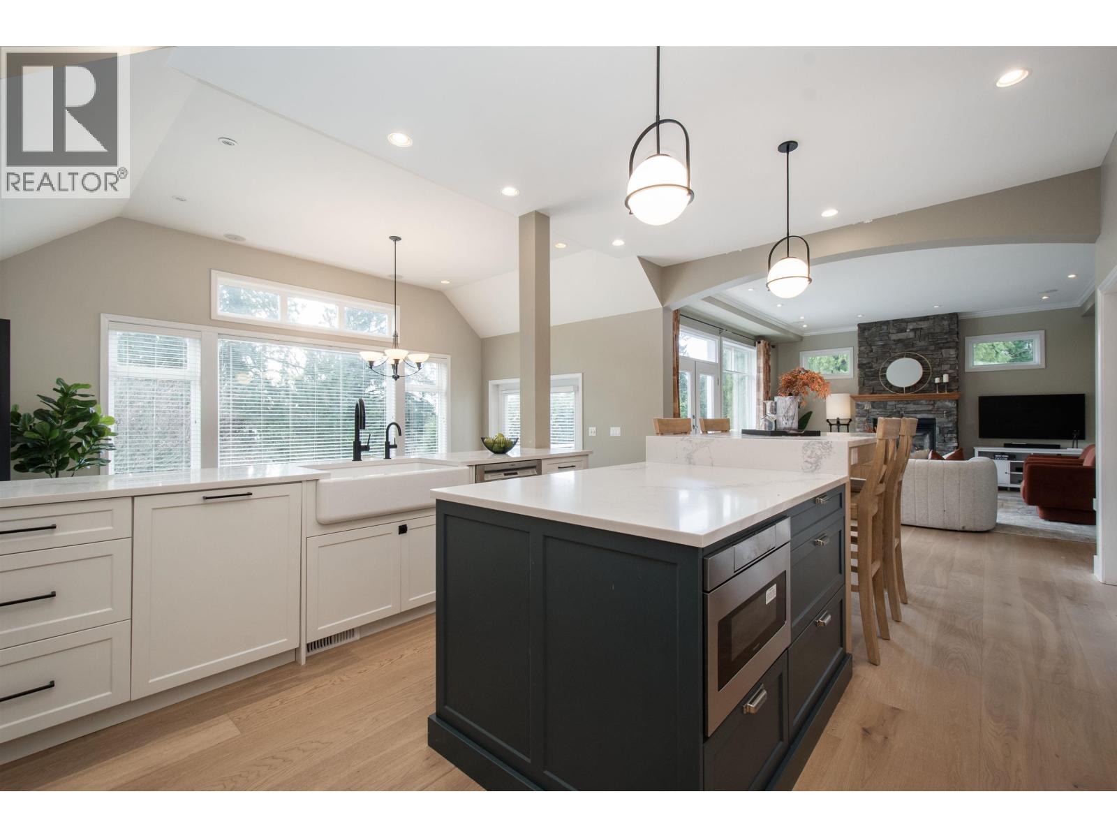 1265 BRANTWOOD ROAD, North Vancouver