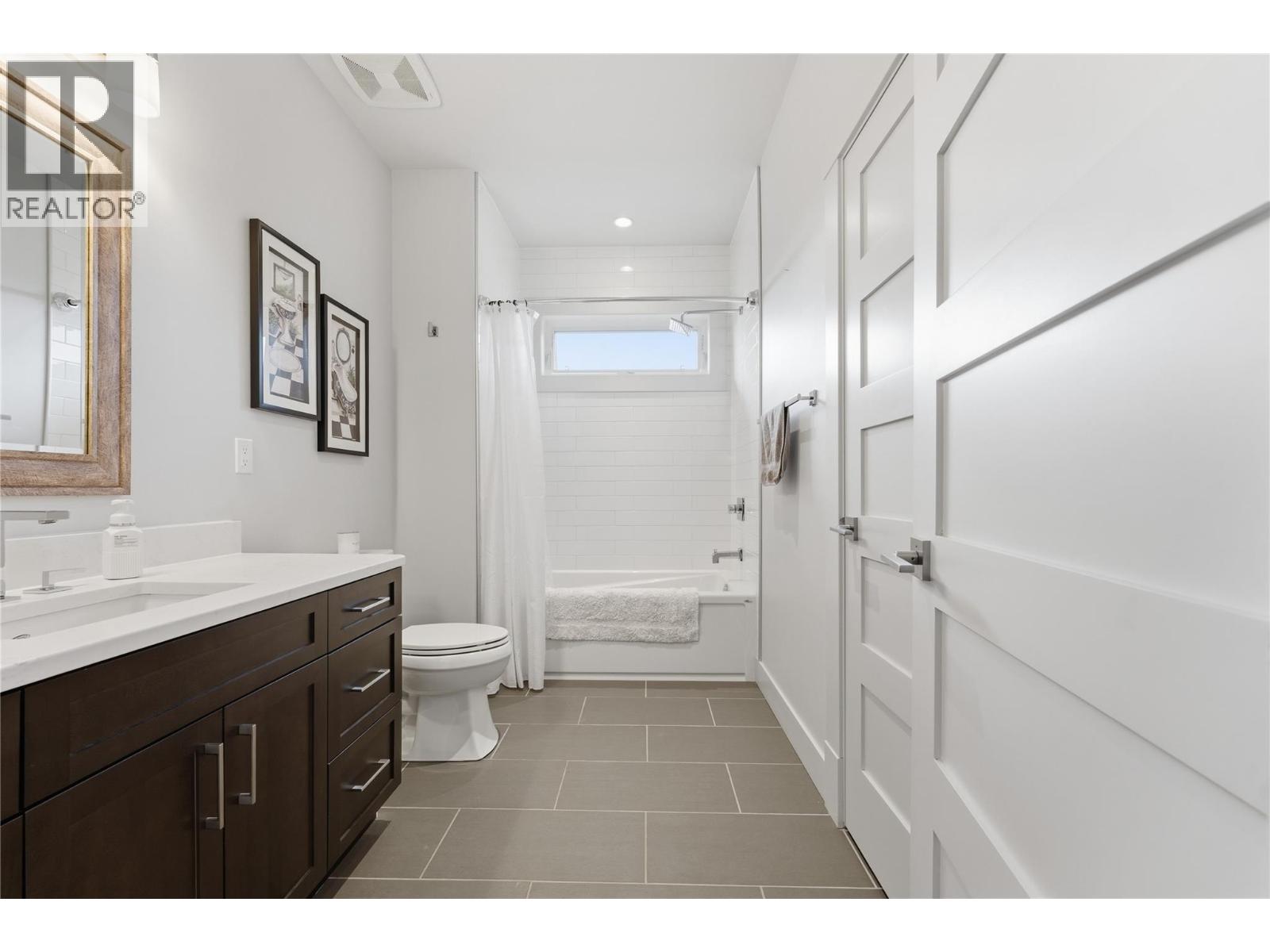 463 Golfview Place, Spallumcheen