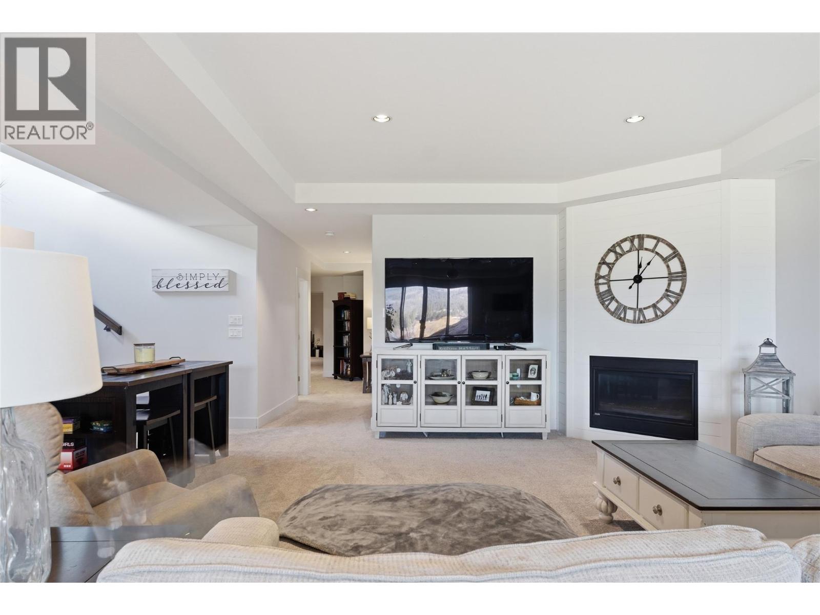 463 Golfview Place, Spallumcheen