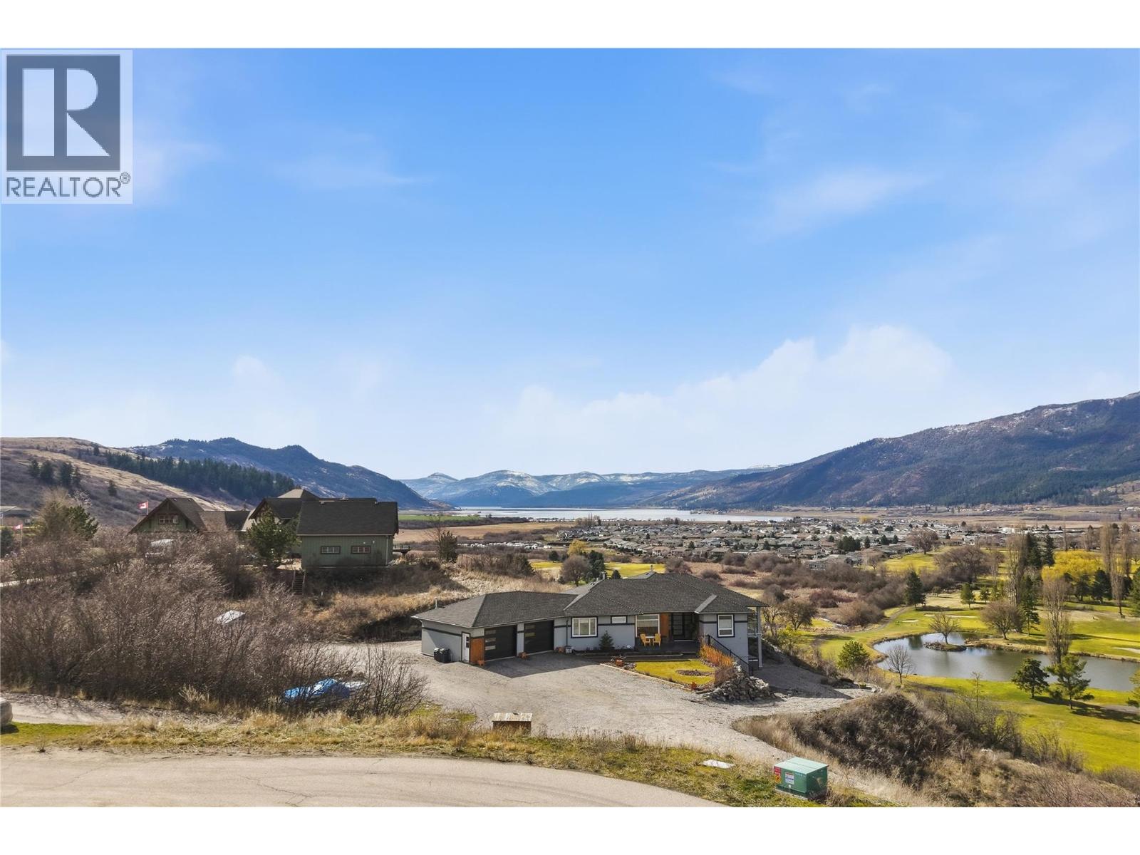 463 Golfview Place, Spallumcheen