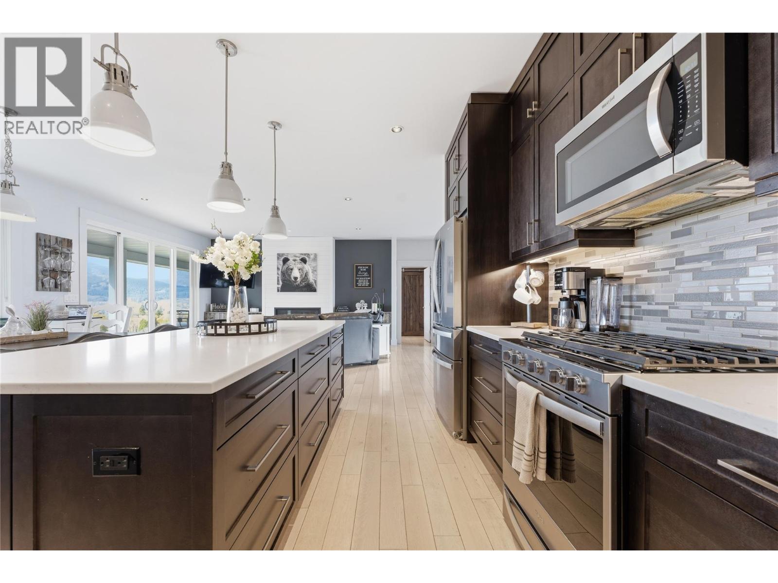 463 Golfview Place, Spallumcheen