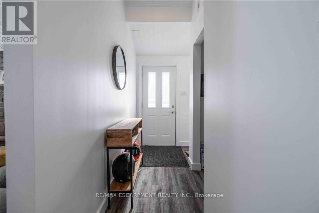 1056 INAWENDAWIN ROAD - 14