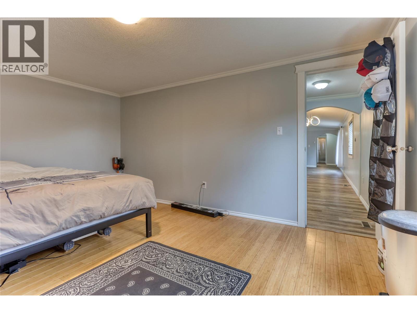 6450 7th Street, Grand Forks