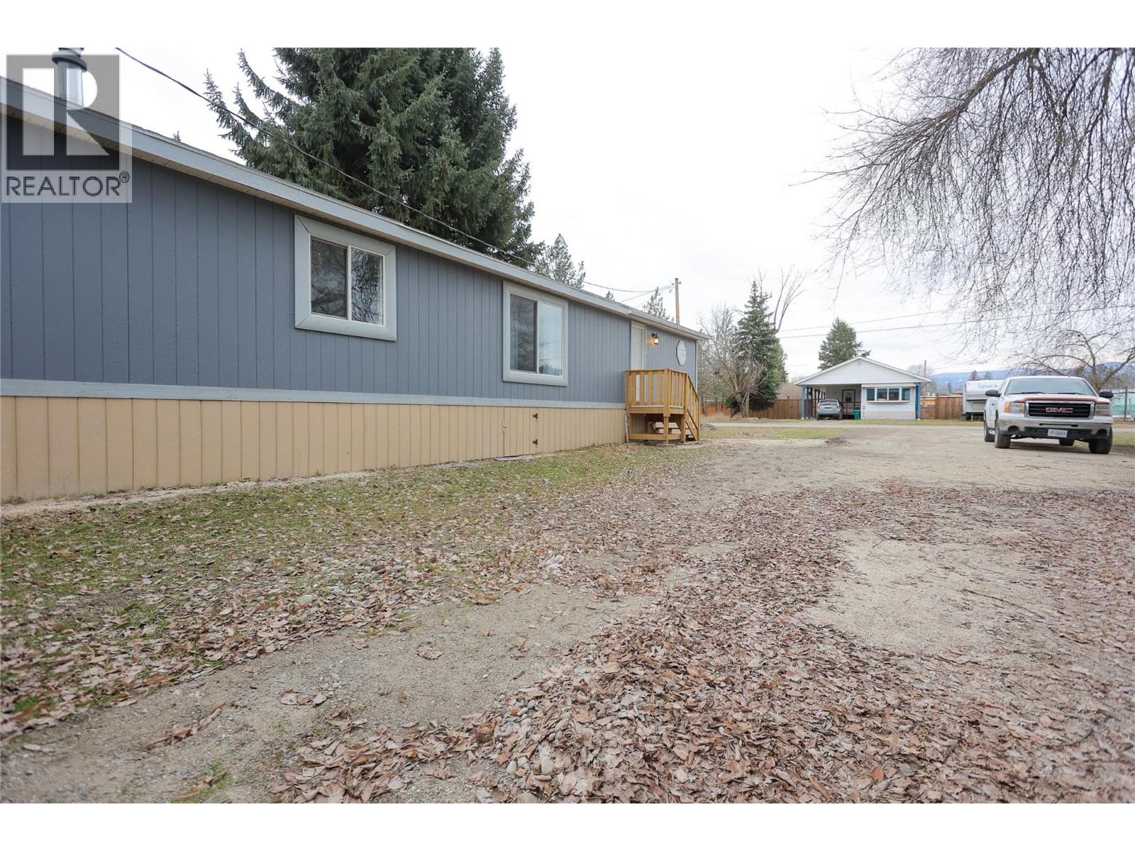 6450 7th Street, Grand Forks