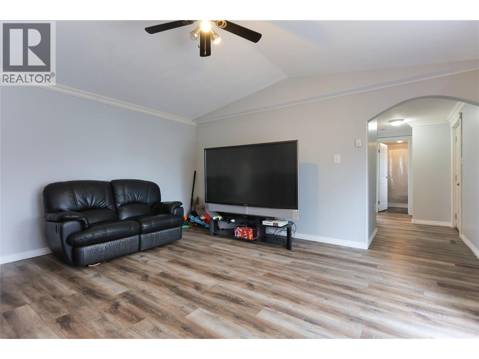 6450 7th Street, Grand Forks