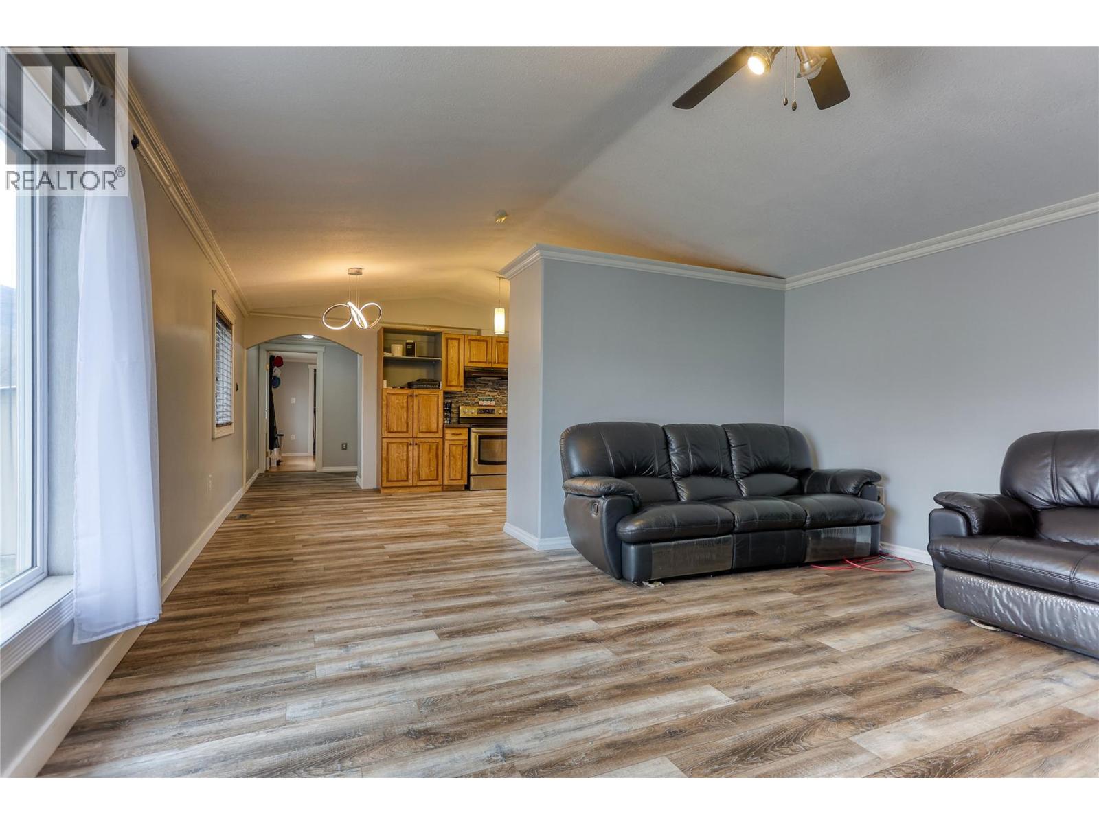 6450 7th Street, Grand Forks