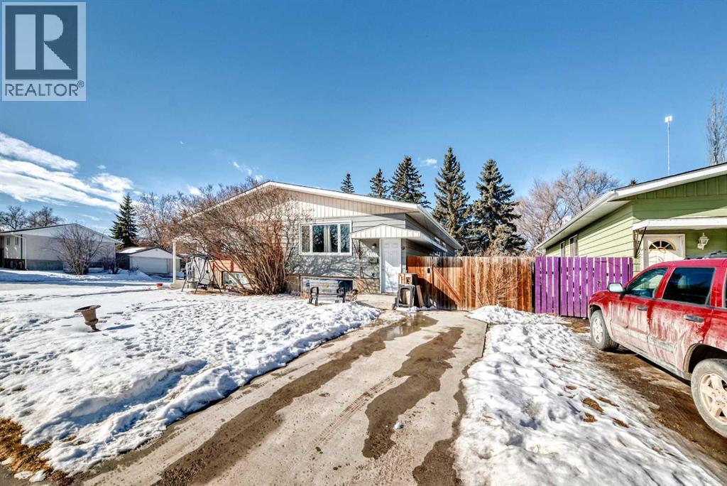 3717 50 Avenue, Innisfail