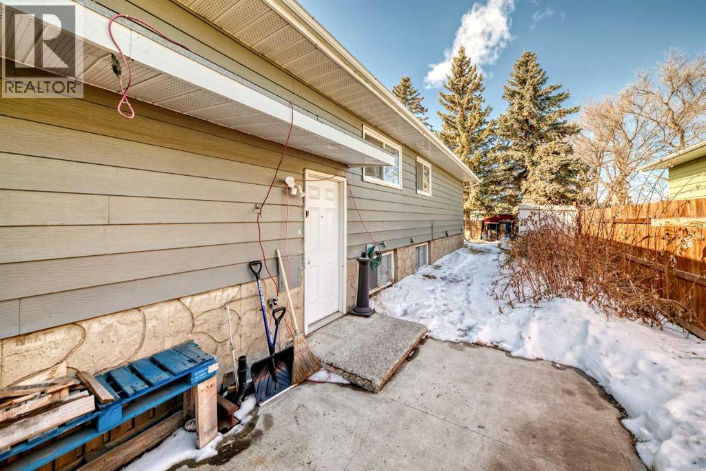 3717 50 Avenue, Innisfail