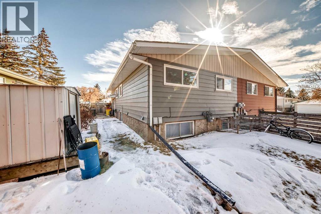 3717 50 Avenue, Innisfail