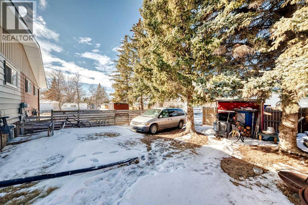 3717 50 Avenue, Innisfail