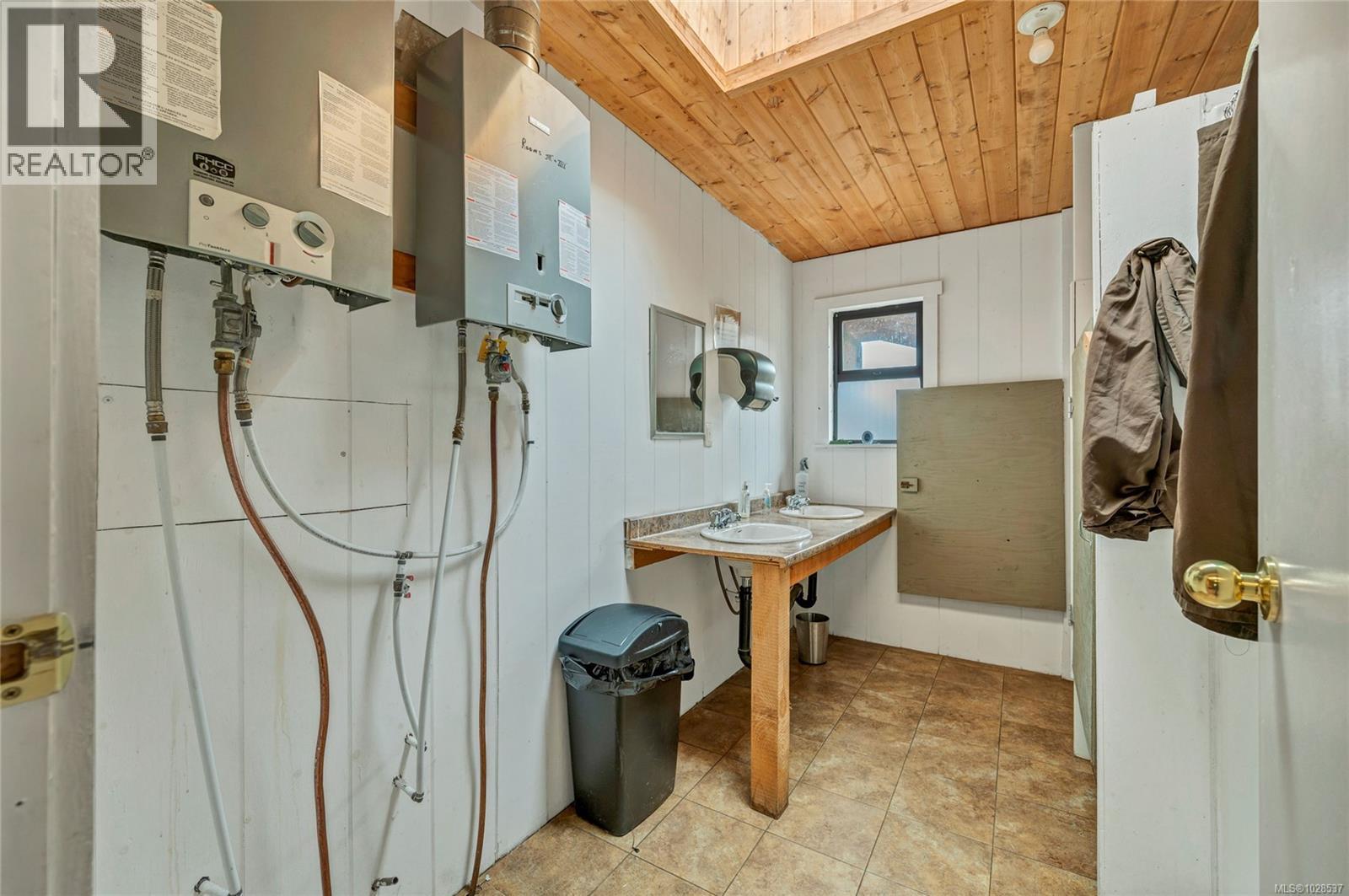 DL1489 JACKSON BAY - 38