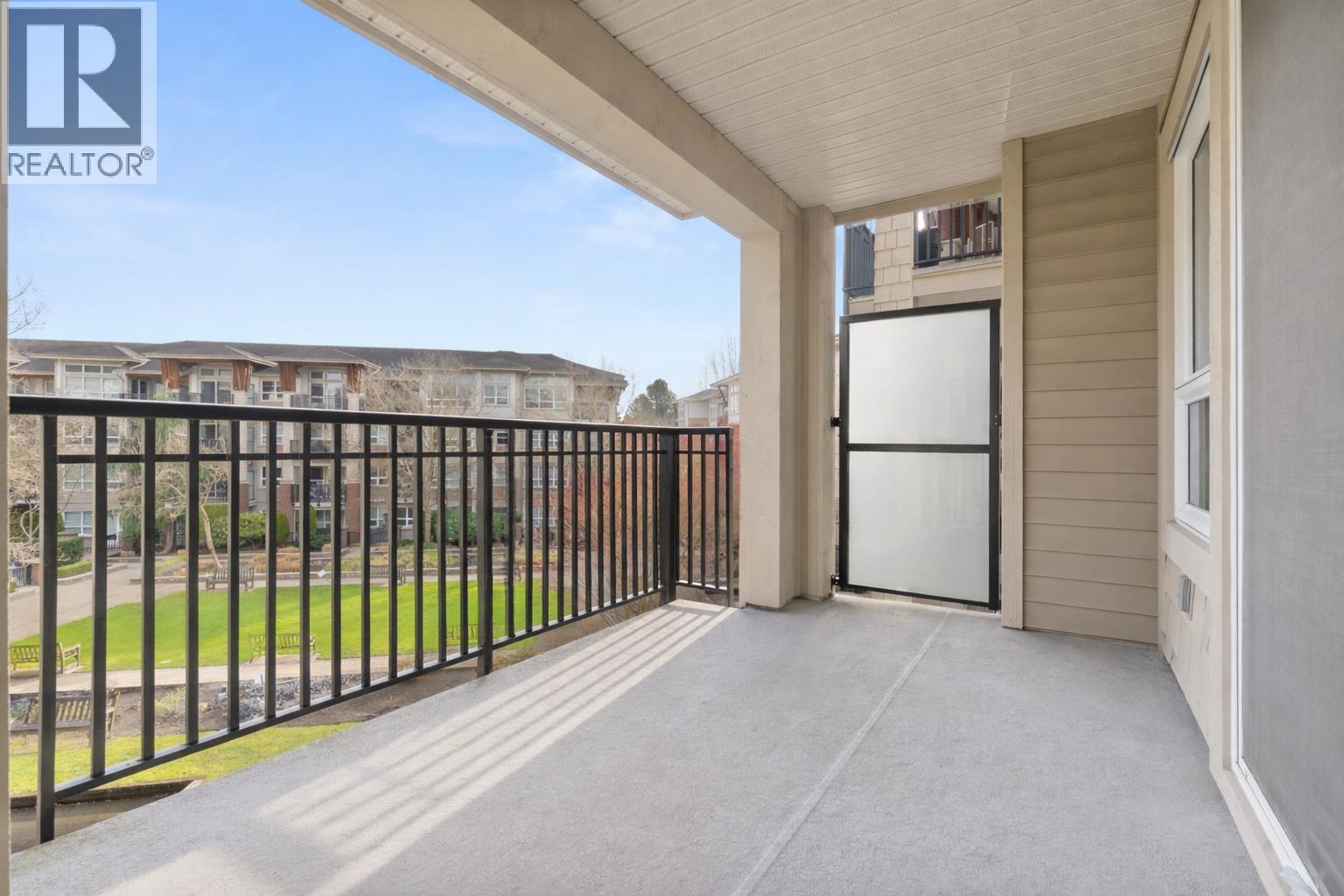 #307-6828 ECKERSLEY Road, Richmond