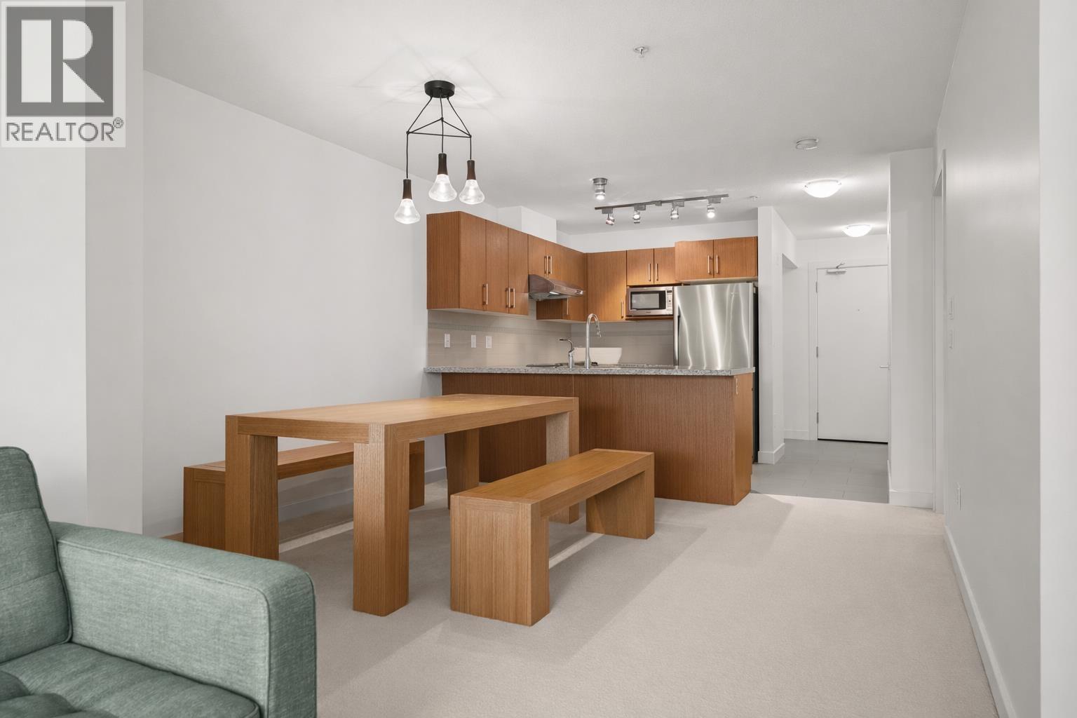 #307-6828 ECKERSLEY Road, Richmond