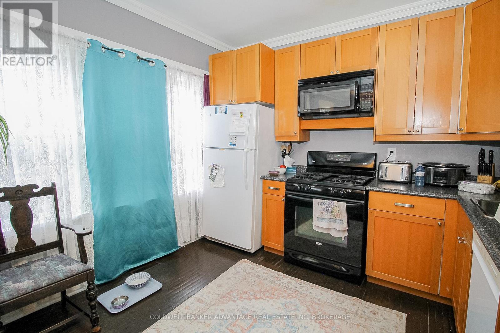 86 ADELAIDE STREET - 21