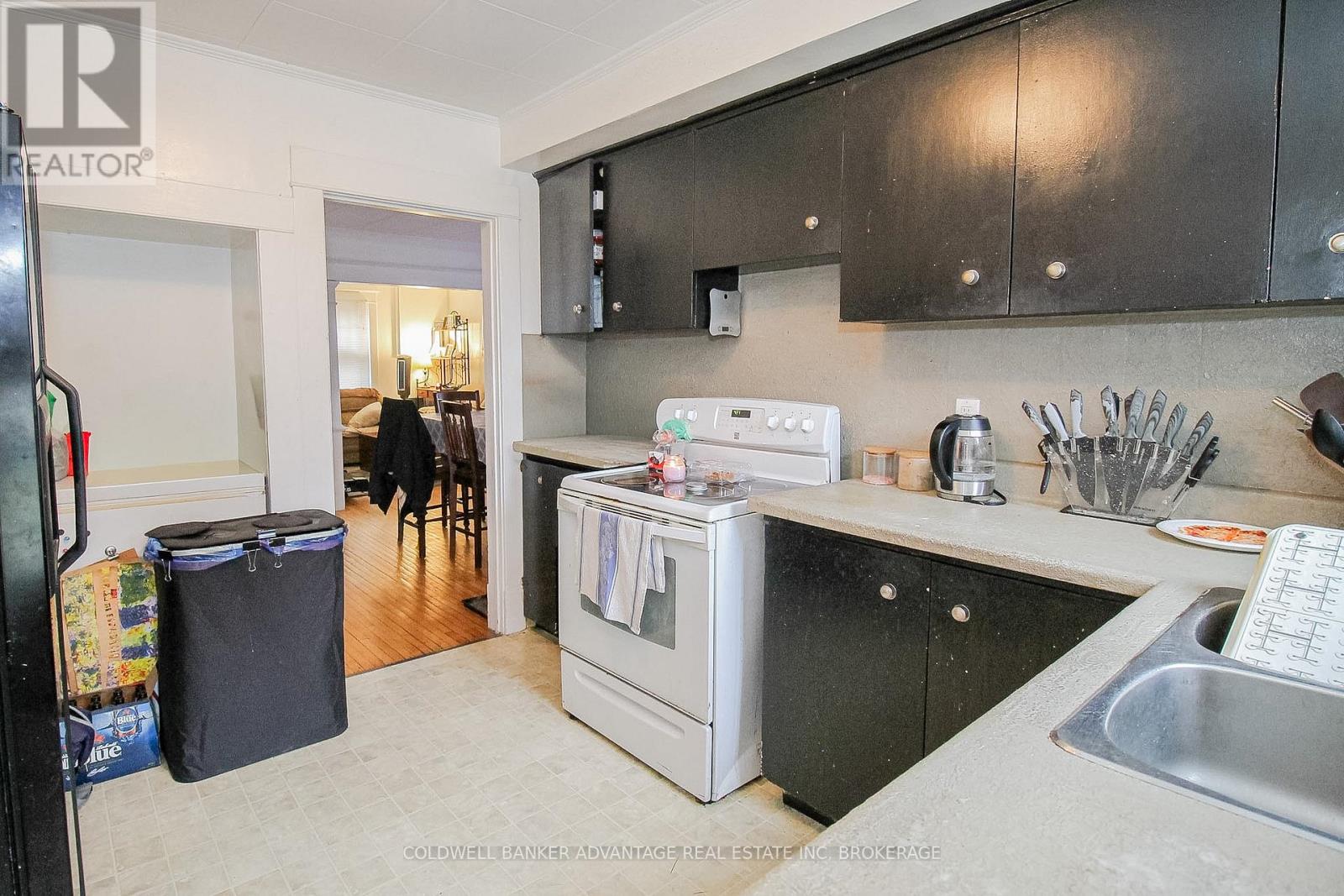 86 ADELAIDE STREET - 29