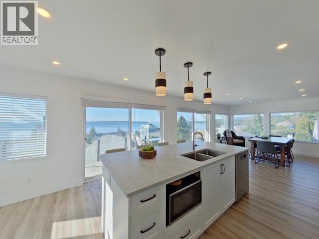 A, B, C-6848 COURTENAY STREET, Powell River