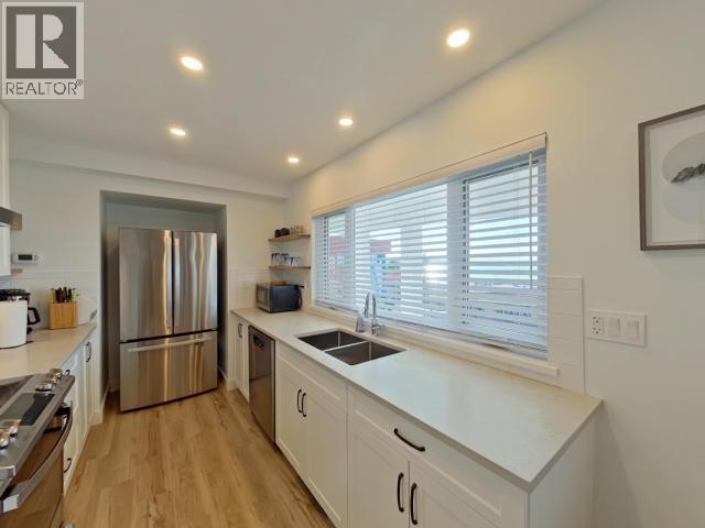 A, B, C-6848 COURTENAY STREET, Powell River