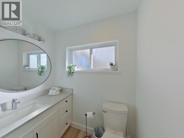 A, B, C-6848 COURTENAY STREET, Powell River