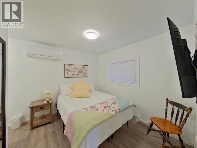 A, B, C-6848 COURTENAY STREET, Powell River