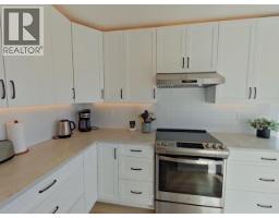 Primary Bedroom - A, B, C-6848 Courtenay Street, Powell River, BC V8A1X2 Photo 12